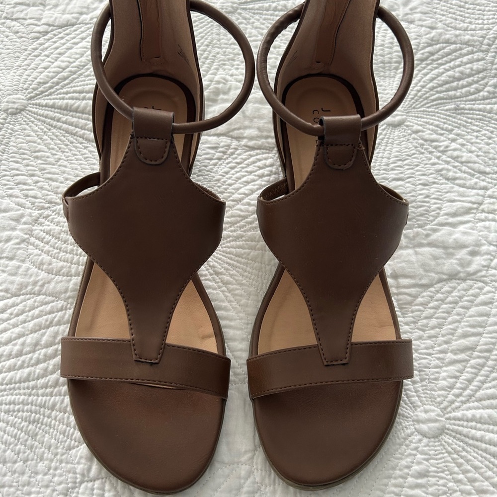 Brown Leather Sandals with heel zipper